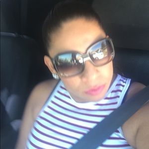 Meet your Posher, Fatima